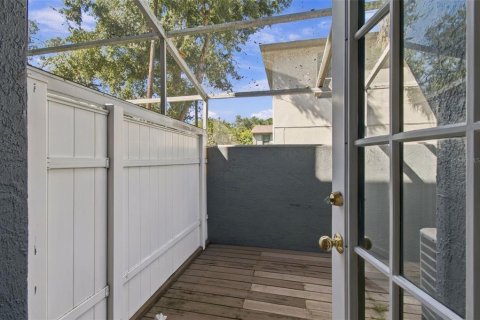 Condo in Tampa, Florida, 2 bedrooms  № 2419639 - photo 30