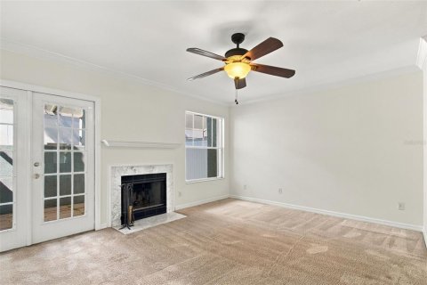 Condo in Tampa, Florida, 2 bedrooms  № 2419639 - photo 10