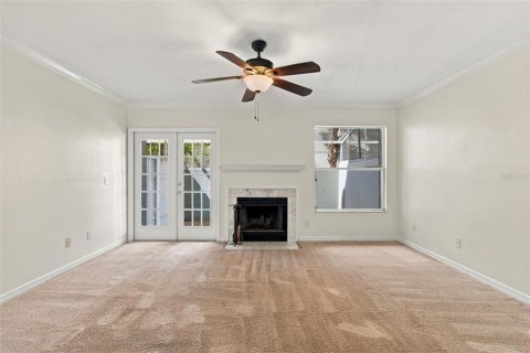Condo in Tampa, Florida, 2 bedrooms  № 2419639 - photo 9
