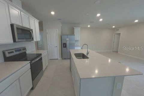 Casa en alquiler en Davenport, Florida, 4 dormitorios, 146.79 m2 № 1835378 - foto 3