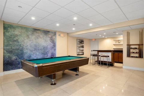 Condominio en alquiler en Miami, Florida, 1 dormitorio, 72.37 m2 № 2026046 - foto 10