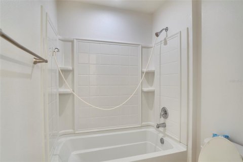Casa en venta en Clermont, Florida, 4 dormitorios, 208.1 m2 № 2238934 - foto 16