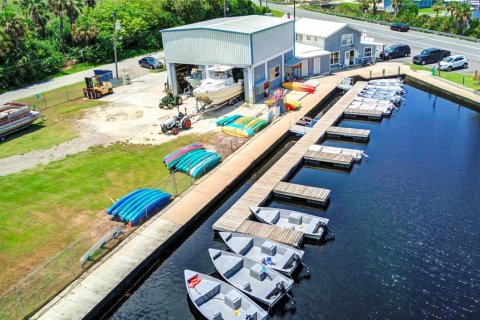 Commercial property in Weeki Wachee, Florida № 1407910 - photo 4