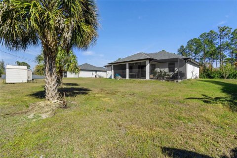 House in Lehigh Acres, Florida 3 bedrooms, 153.85 sq.m. № 1530589 - photo 18