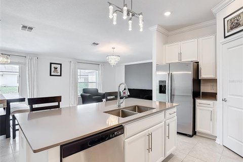 House in Haines City, Florida 3 bedrooms, 144.93 sq.m. № 1750751 - photo 7