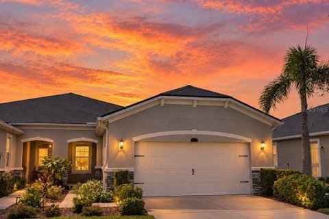 House in Riverview, Florida 2 bedrooms, 154.03 sq.m. № 2373603