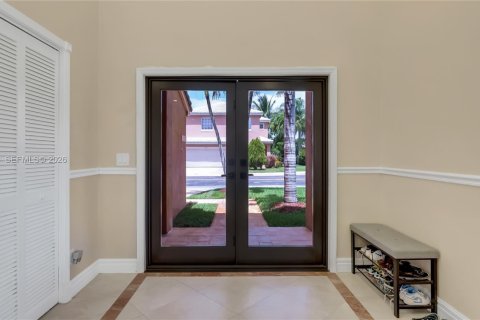 Купить виллу или дом в Пемброк-Пайнс, Флорида 4 спальни, 195.65м2, № 2066794 - фото 12