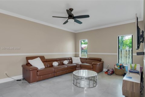 Купить виллу или дом в Пемброк-Пайнс, Флорида 4 спальни, 195.65м2, № 2066794 - фото 21