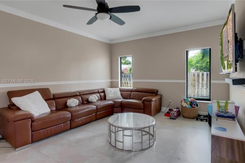 Купить виллу или дом в Пемброк-Пайнс, Флорида 4 спальни, 195.65м2, № 2066794 - фото 20