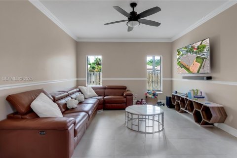 Купить виллу или дом в Пемброк-Пайнс, Флорида 4 спальни, 195.65м2, № 2066794 - фото 19