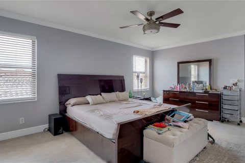 Купить виллу или дом в Пемброк-Пайнс, Флорида 4 спальни, 195.65м2, № 2066794 - фото 28