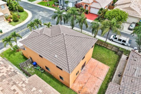 Купить виллу или дом в Пемброк-Пайнс, Флорида 4 спальни, 195.65м2, № 2066794 - фото 6