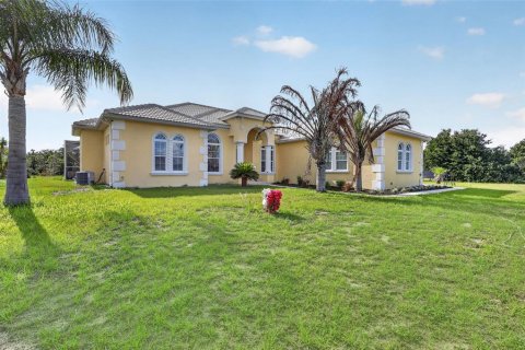 Casa en venta en Myakka City, Florida, 4 dormitorios, 285.67 m2 № 2093047 - foto 6