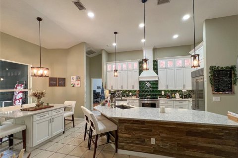 Villa ou maison à vendre à Wesley Chapel, Floride: 5 chambres, 293.57 m2 № 2235435 - photo 11