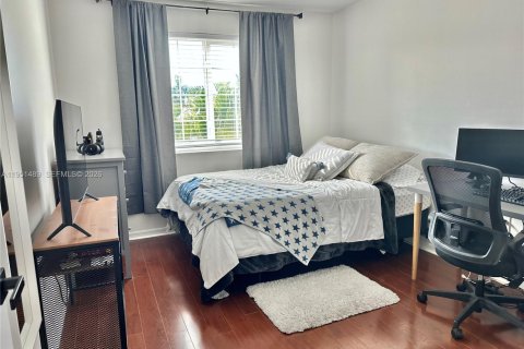 House in Pembroke Pines, Florida 3 bedrooms, 193.61 sq.m. № 2054473 - photo 22