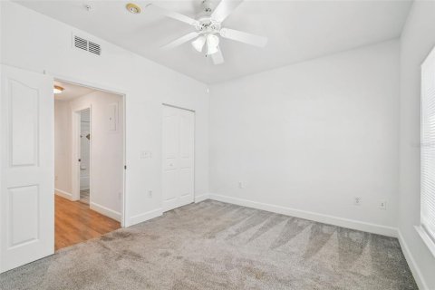 Condominio en alquiler en Tampa, Florida, 2 dormitorios, 107.58 m2 № 1916541 - foto 22