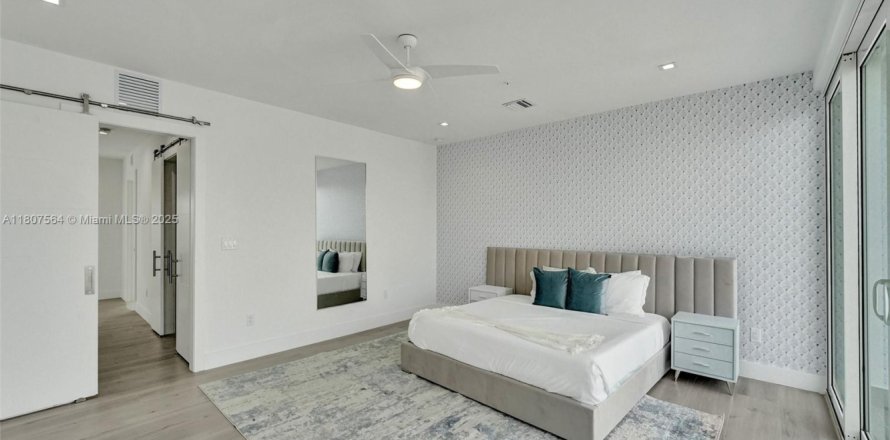 Touwnhouse à Fort Lauderdale, Floride 4 chambres, 223.43 m2 № 1871609