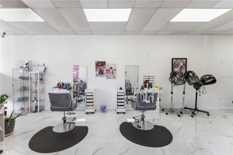 Propiedad comercial en venta en Tampa, Florida, 130.06 m2 № 1190401 - foto 10