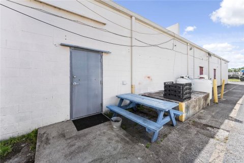Propiedad comercial en venta en Tampa, Florida, 130.06 m2 № 1190401 - foto 28