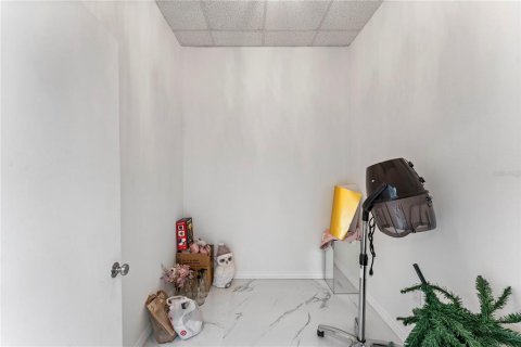 Propiedad comercial en venta en Tampa, Florida, 130.06 m2 № 1190401 - foto 15