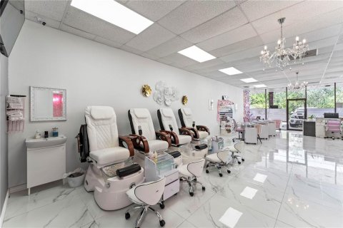 Propiedad comercial en venta en Tampa, Florida, 130.06 m2 № 1190401 - foto 5