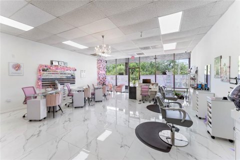 Propiedad comercial en venta en Tampa, Florida, 130.06 m2 № 1190401 - foto 8