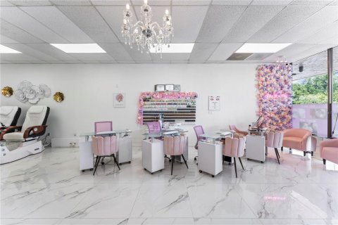 Propiedad comercial en venta en Tampa, Florida, 130.06 m2 № 1190401 - foto 9
