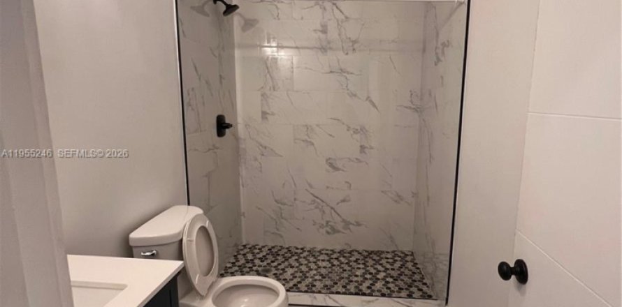 Casa en Miami, Florida 1 dormitorio, 46.45 m2 № 2011504
