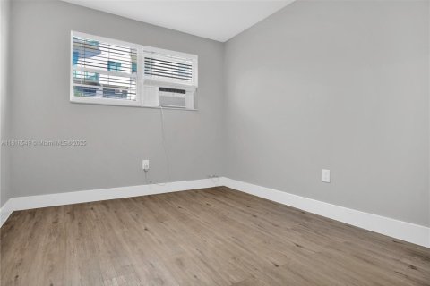 Apartamento en alquiler en Miami, Florida, 1 dormitorio, 51.1 m2 № 1770420 - foto 16