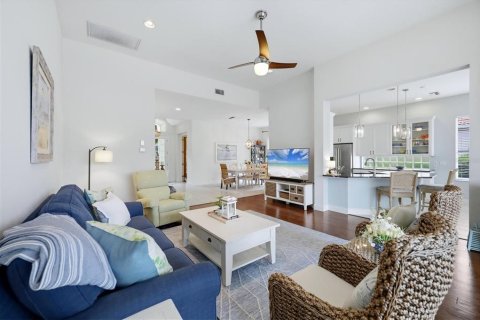 Villa ou maison à vendre à University Park, Floride: 3 chambres, 193.61 m2 № 2403154 - photo 5