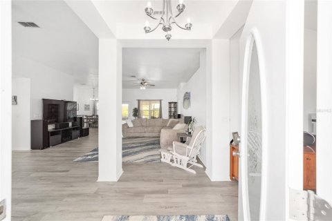 Casa en venta en Ocala, Florida, 4 dormitorios, 211.91 m2 № 1910877 - foto 5