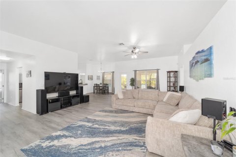 Casa en venta en Ocala, Florida, 4 dormitorios, 211.91 m2 № 1910877 - foto 7