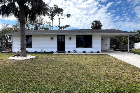 House in Port Charlotte, Florida 2 bedrooms, 84.91 sq.m. № 1539266 - photo 1