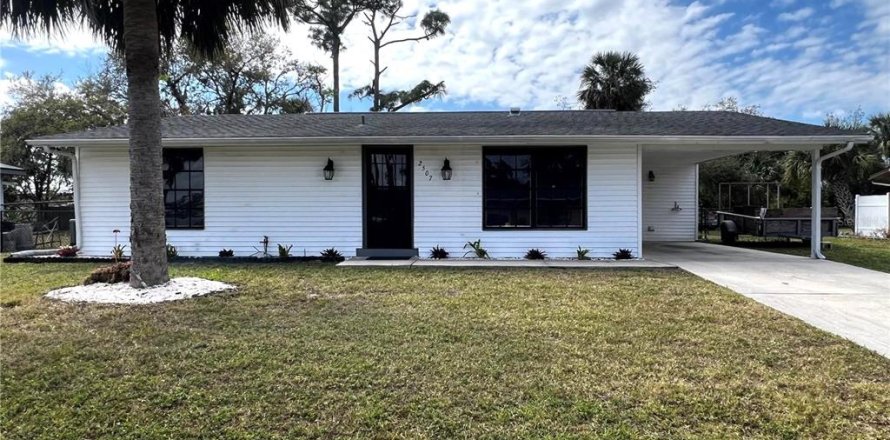 Casa en Port Charlotte, Florida 2 dormitorios, 84.91 m2 № 1539266