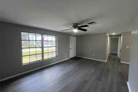 House in Port Charlotte, Florida 2 bedrooms, 84.91 sq.m. № 1539266 - photo 7