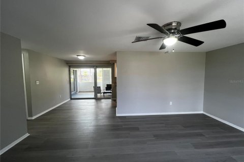 House in Port Charlotte, Florida 2 bedrooms, 84.91 sq.m. № 1539266 - photo 3