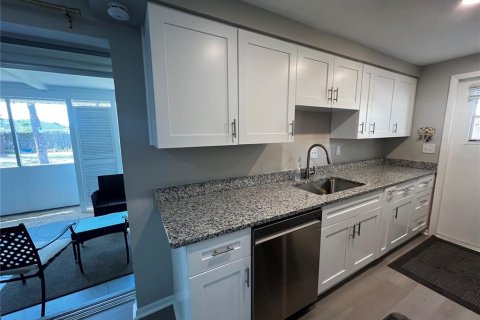 House in Port Charlotte, Florida 2 bedrooms, 84.91 sq.m. № 1539266 - photo 12