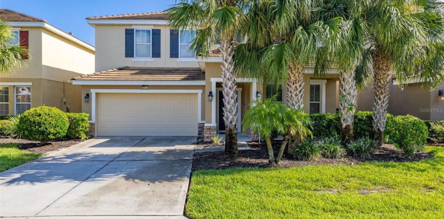 House in Davenport, Florida 5 bedrooms, 252.97 sq.m. № 1908403