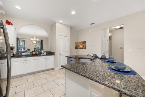 House in Davenport, Florida 5 bedrooms, 252.97 sq.m. № 1908403 - photo 15