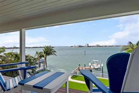 Villa ou maison à vendre à Tierra Verde, Floride: 4 chambres, 308.71 m2 № 1679821 - photo 30