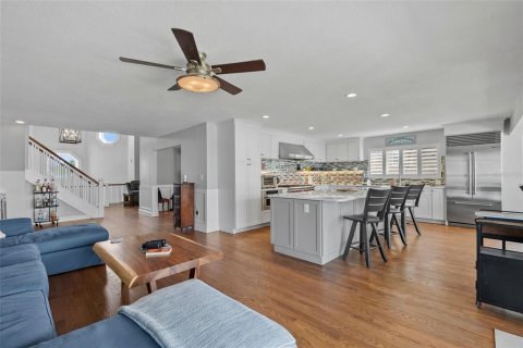 Villa ou maison à vendre à Tierra Verde, Floride: 4 chambres, 308.71 m2 № 1679821 - photo 5