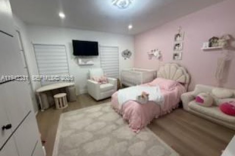 Villa ou maison à vendre à North Miami, Floride: 2 chambres, 134.15 m2 № 2059790 - photo 26