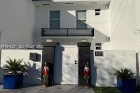 Villa ou maison à North Miami, Floride 2 chambres, 134.15 m2 № 2059790