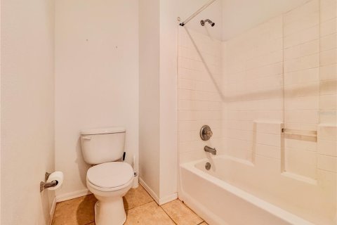 Townhouse in Apopka, Florida 3 bedrooms, 140.93 sq.m. № 1845203 - photo 18