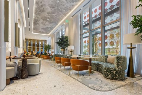 Condo in Miami, Florida, 1 bedroom  № 2050988 - photo 16