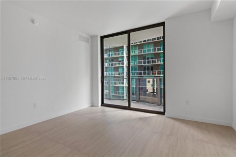 Condo in Miami, Florida, 1 bedroom  № 2050988 - photo 12