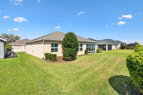 House in The Villages, Florida 3 bedrooms, 142.98 sq.m. № 1578510 - photo 28