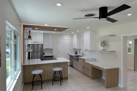 Villa ou maison à vendre à Gulfport, Floride: 2 chambres, 98.66 m2 № 1899347 - photo 8