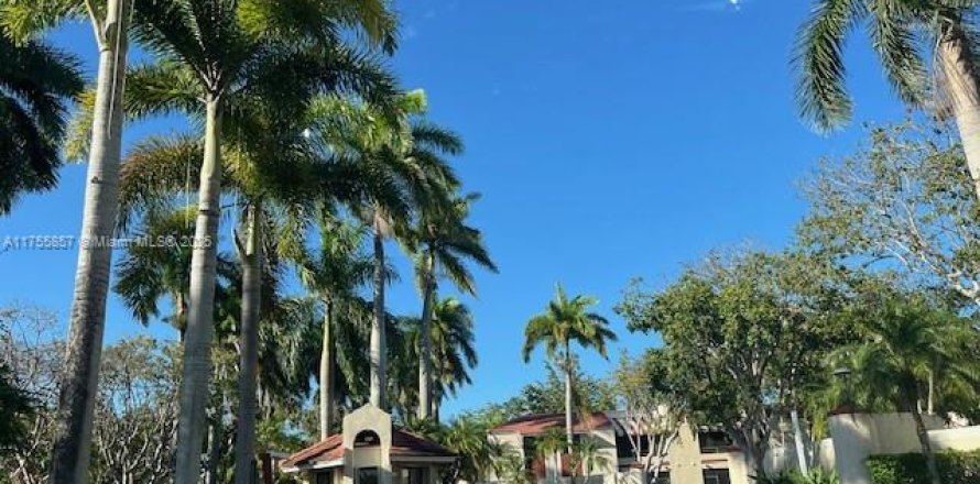 Condo in Miami, Florida, 2 bedrooms  № 1830860