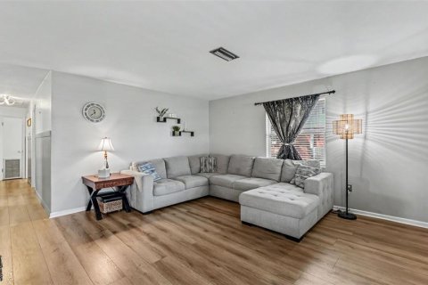 House in Bartow, Florida 3 bedrooms, 101.45 sq.m. № 2433542 - photo 7